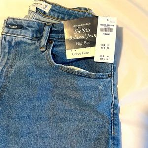 Abercrombie & Fitch relaxed 90s jeans size 8